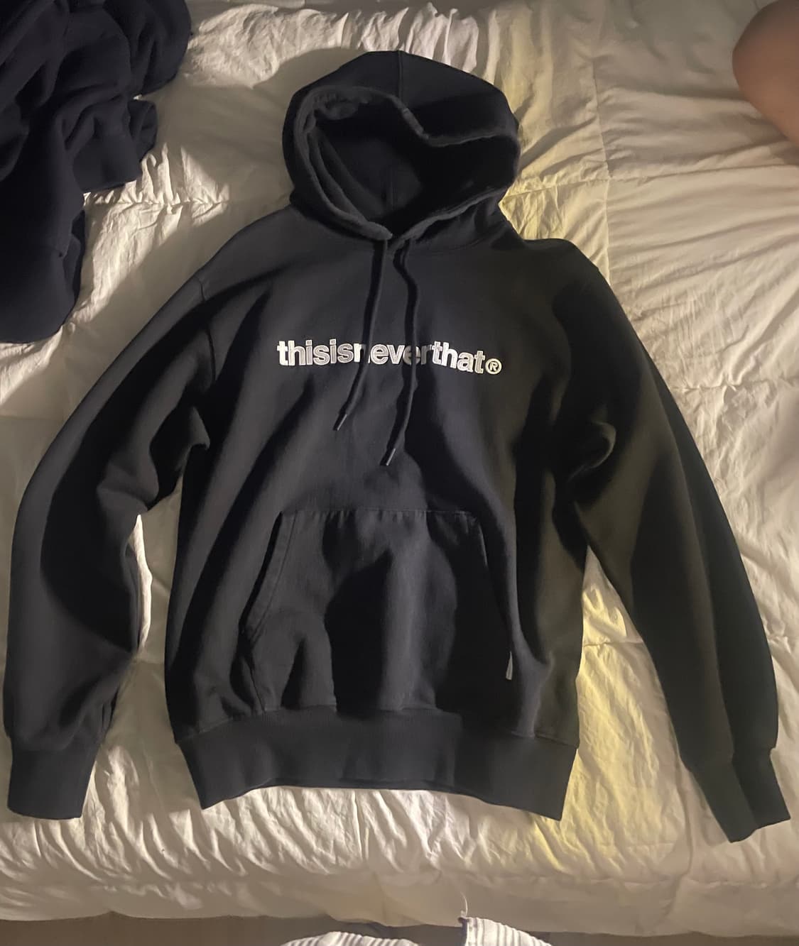 디스이즈네버댓 블랙 후드티 상품이미지1