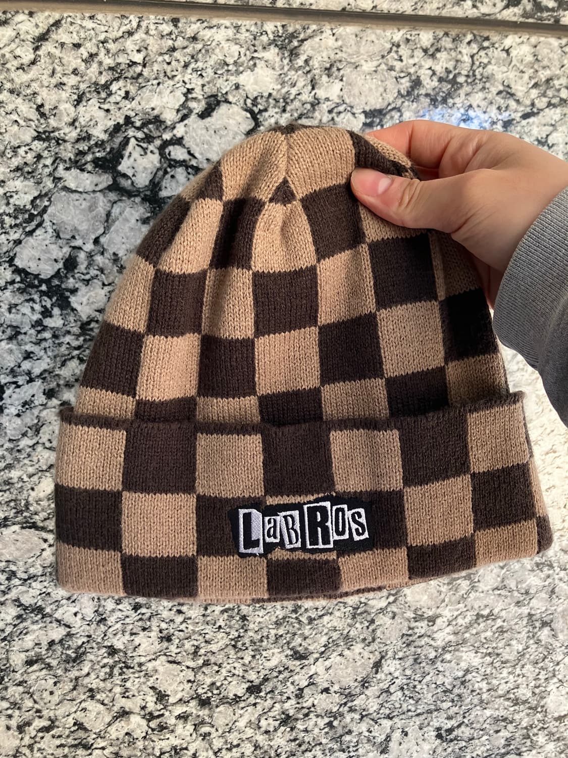 라브로스 체커보드 비니 브라운 상품이미지1