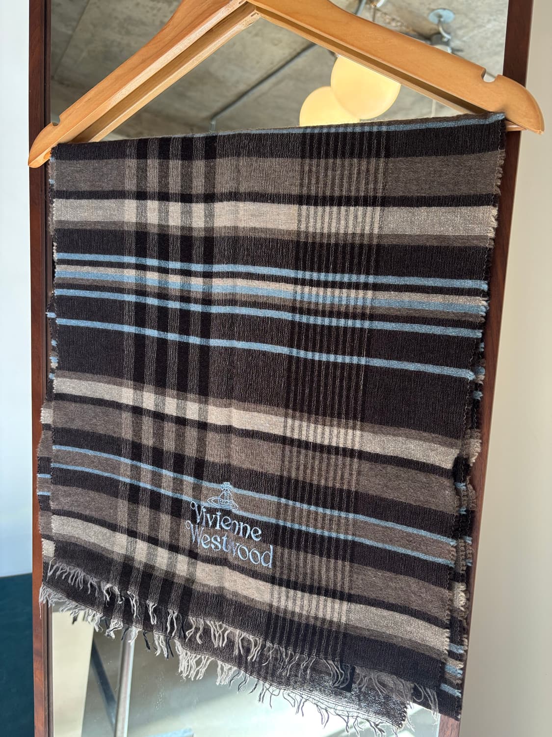 비비안웨스트우드 체크 머플러 상품이미지2