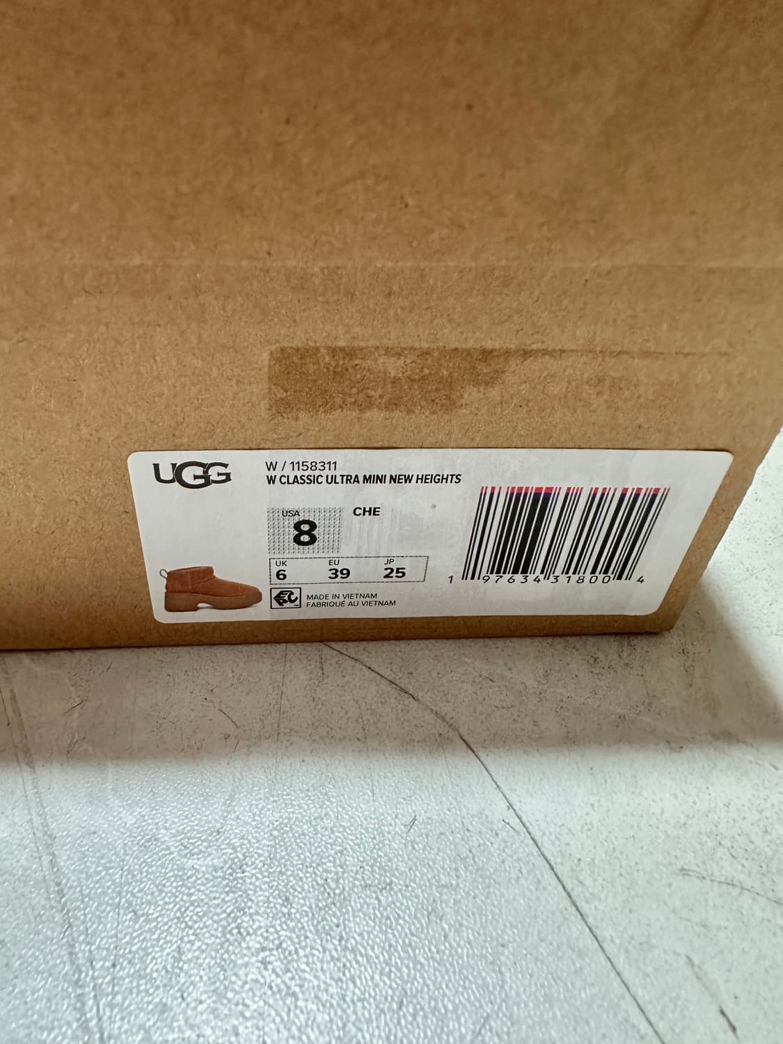 어그 클래식 울트라 미니 뉴하이츠 체스트넛  250,260새상품 상품이미지4