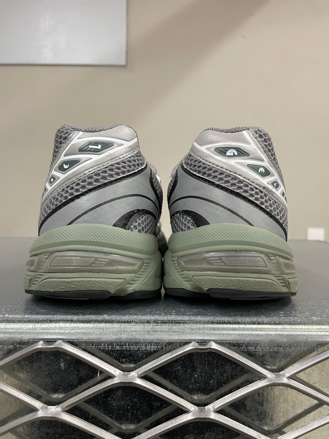 아식스 젤 1130 와일드 도브 화이트 265 (gr-4136) 상품이미지3