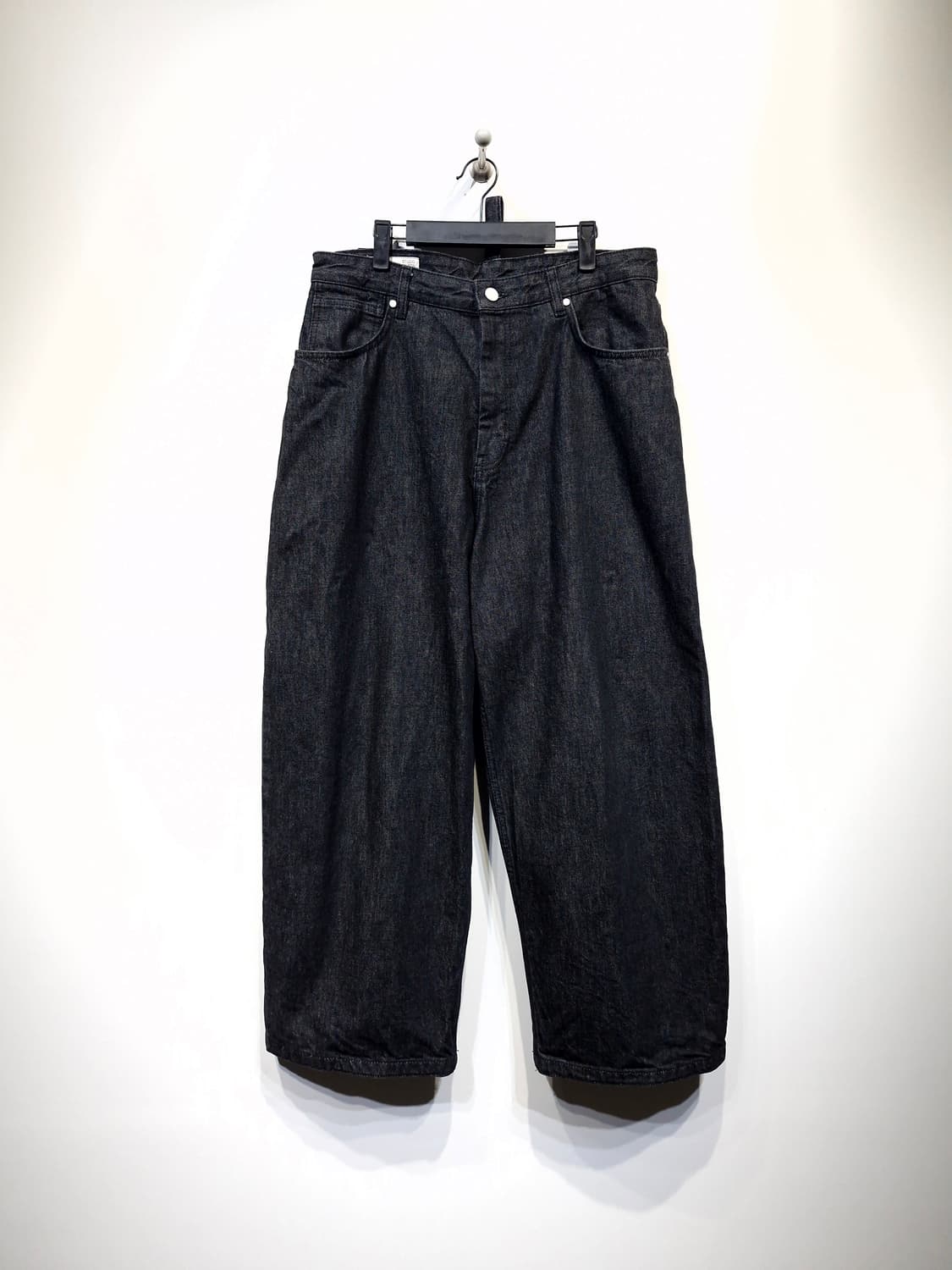 자라 x 스튜디오니콜슨 벌룬진 블랙 상품이미지3