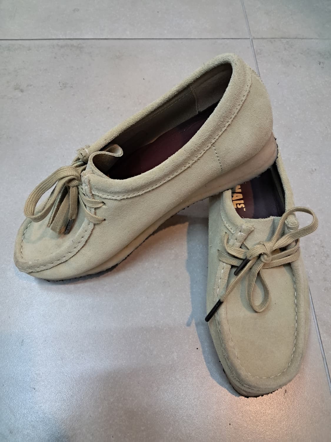 클락스 왈라비 베이지 스웨이드 235 상품이미지4