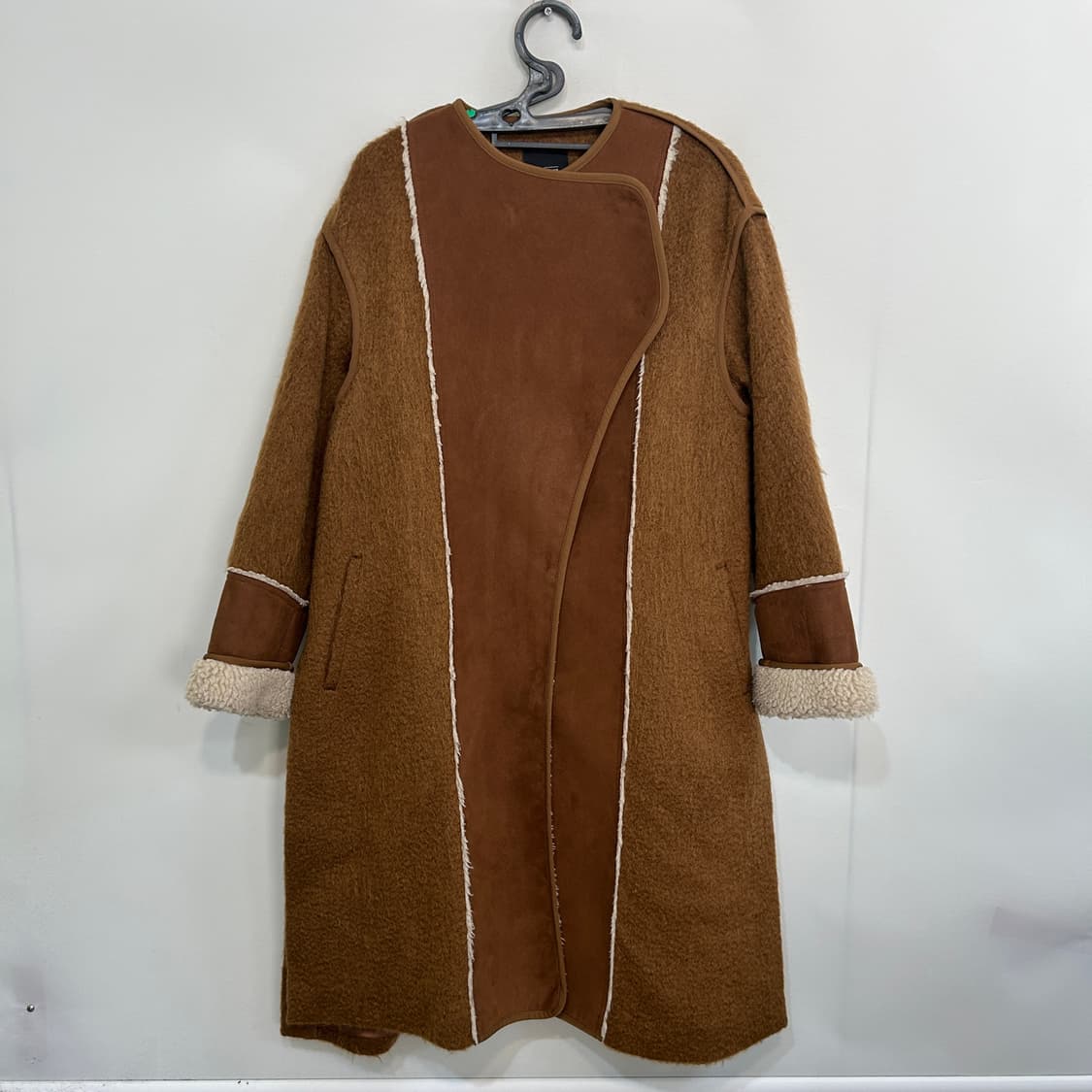 세컨플로어 무스탕 코트 66  상품이미지1