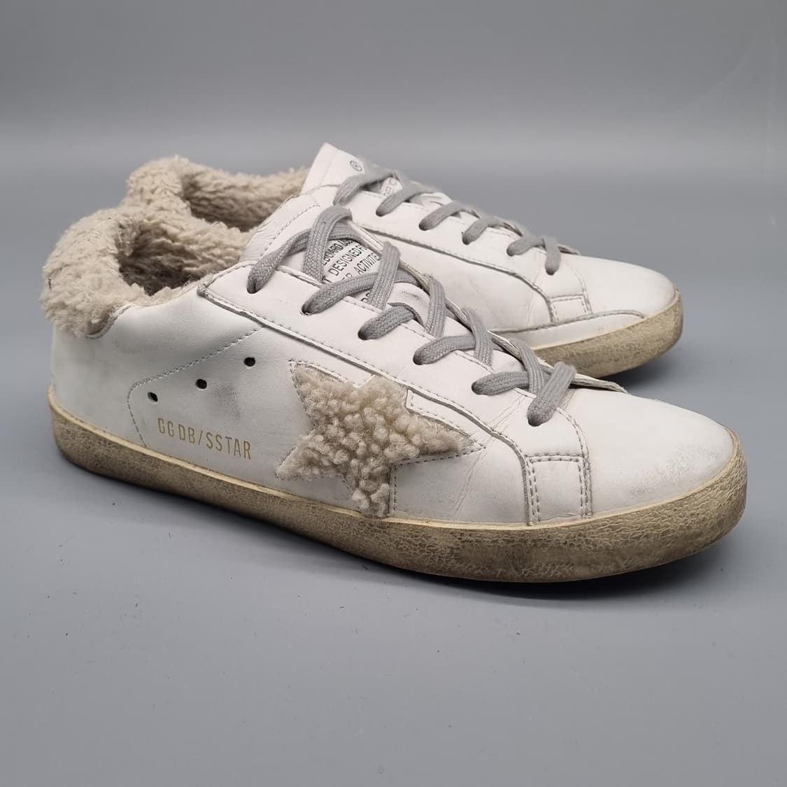 골든구스 슈퍼스타 양털 스니커즈250 상품이미지1