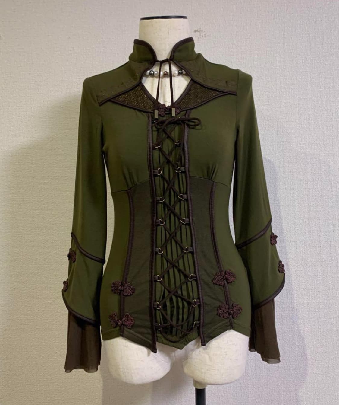 오즈오네스트 차이나 레이스업 탑 컷앤소우 ozzonest 상품이미지1