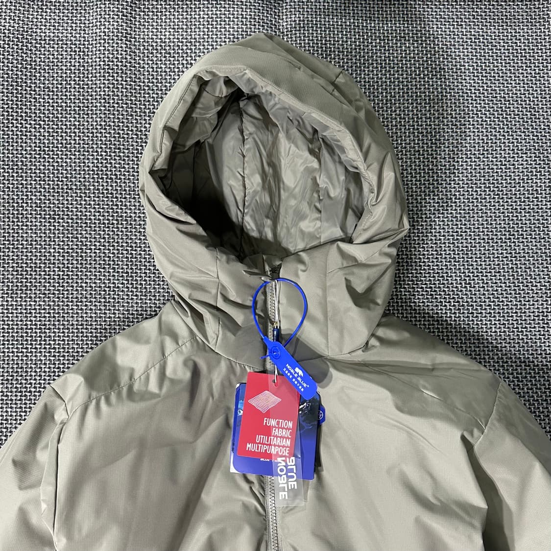 (새상품) 스톤소프트 경량 후드 패딩 점퍼 상품이미지2