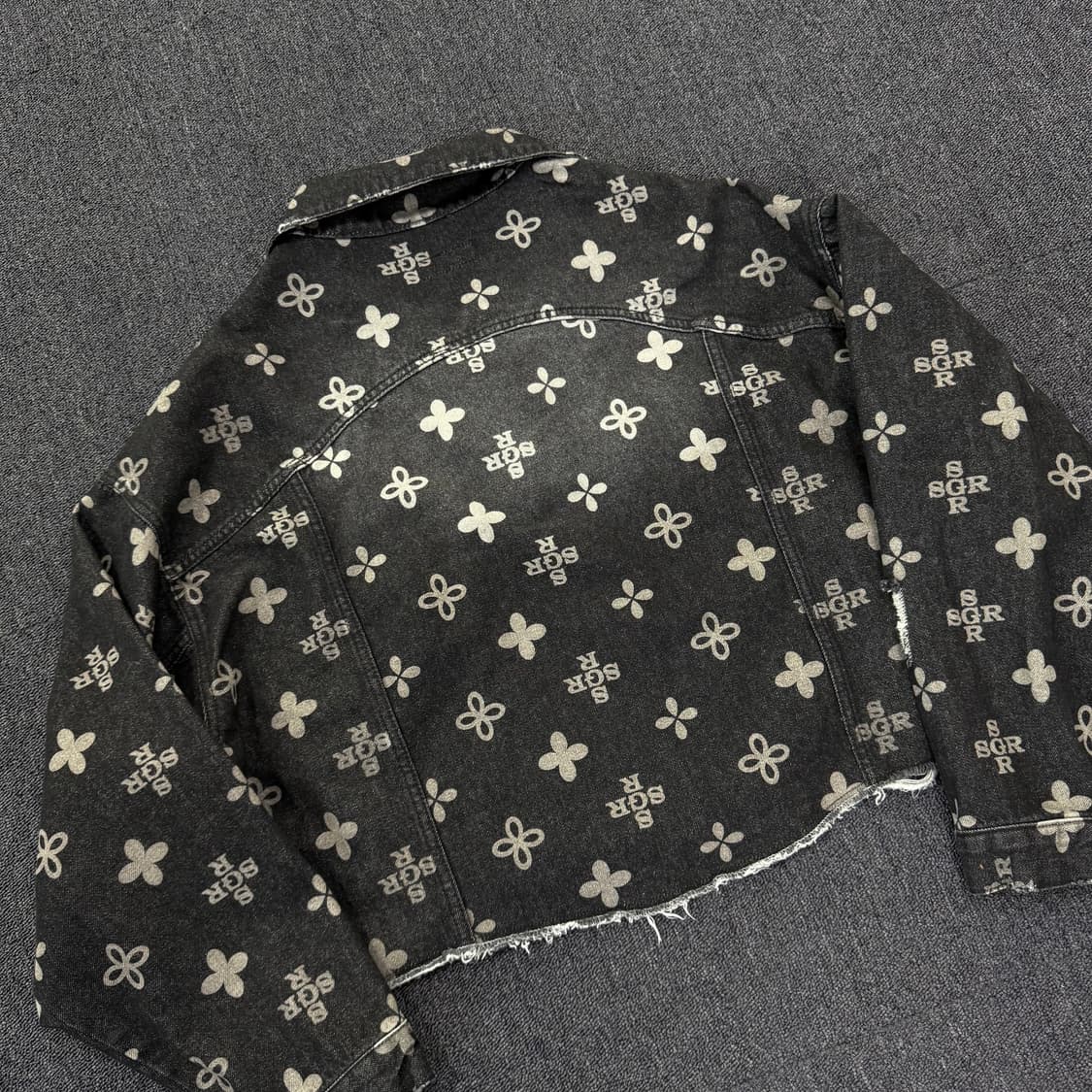 써저리 모노그램 클로버 트러커 데님 자켓 상품이미지6