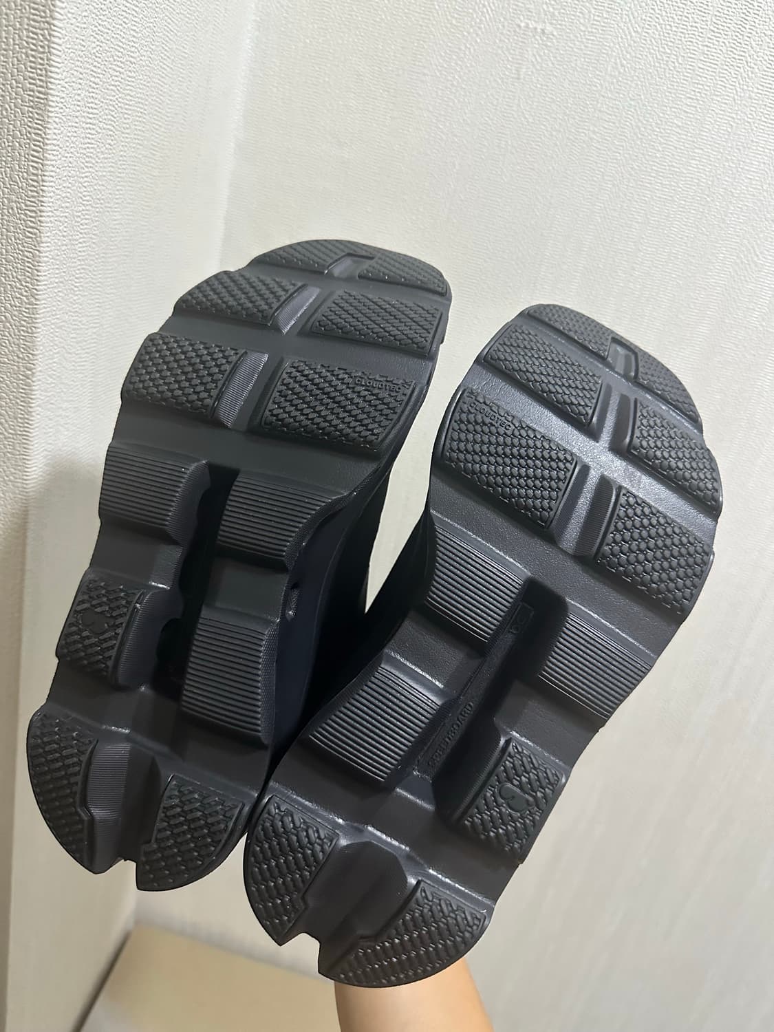 250W) 온러닝 클라우드몬스터 보이드 팝니다 상품이미지2