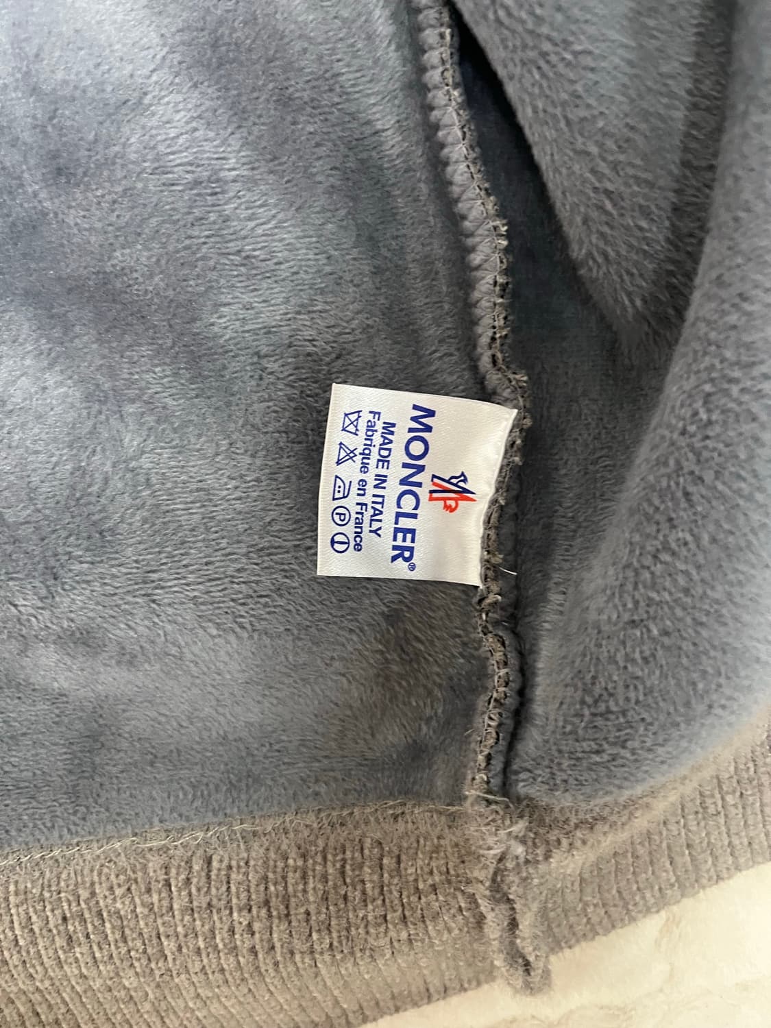몽클레어 융털 니트집업 2XL 상품이미지4