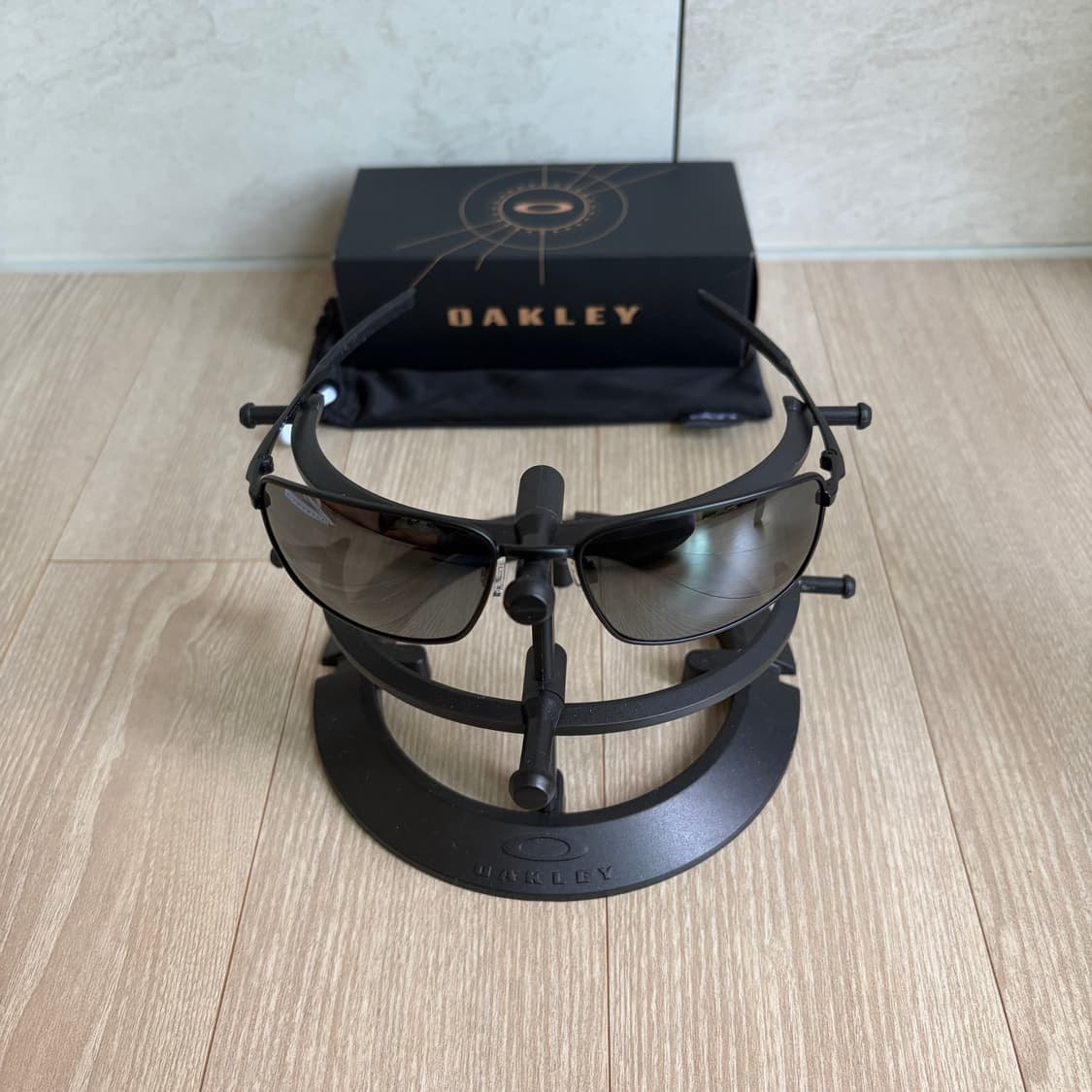 오클리 oakley 스퀘어 와이어 square wire 블랙 선글라스 상품이미지1