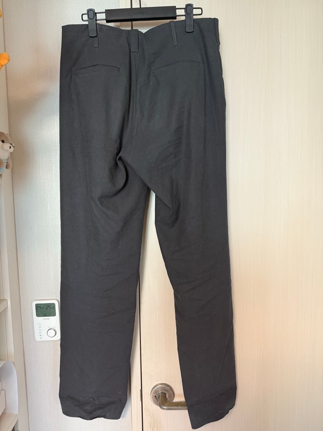 Les Stitch crease trouser 차콜 2사이즈 상품이미지3