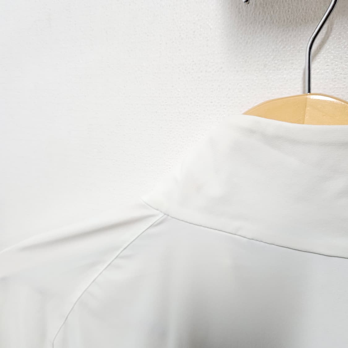 L 100 컬럼비아 화이트 경량 스판 바람막이 상품이미지4