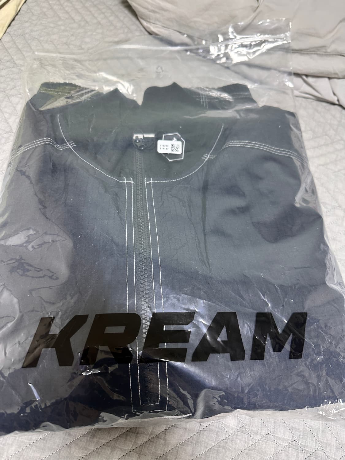 슈프림x나이키 립스탑 풀오버 블랙 상품이미지3