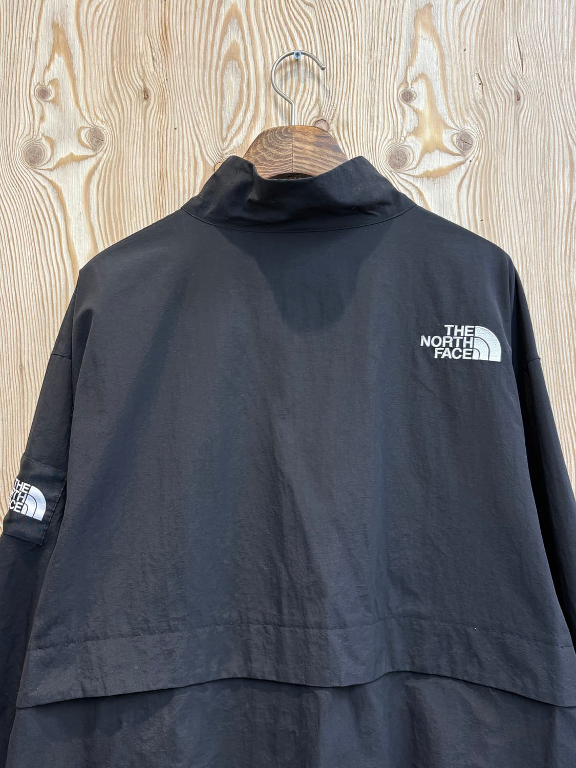 더 노스페이스 로고패치 바람막이 상품이미지4