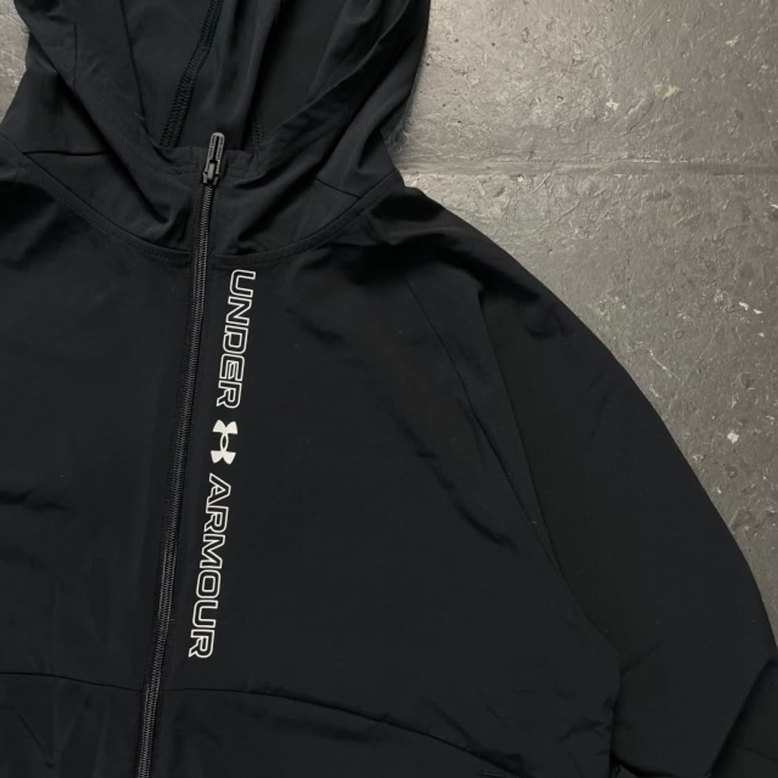 100 언더아머 후드집업 상품이미지2