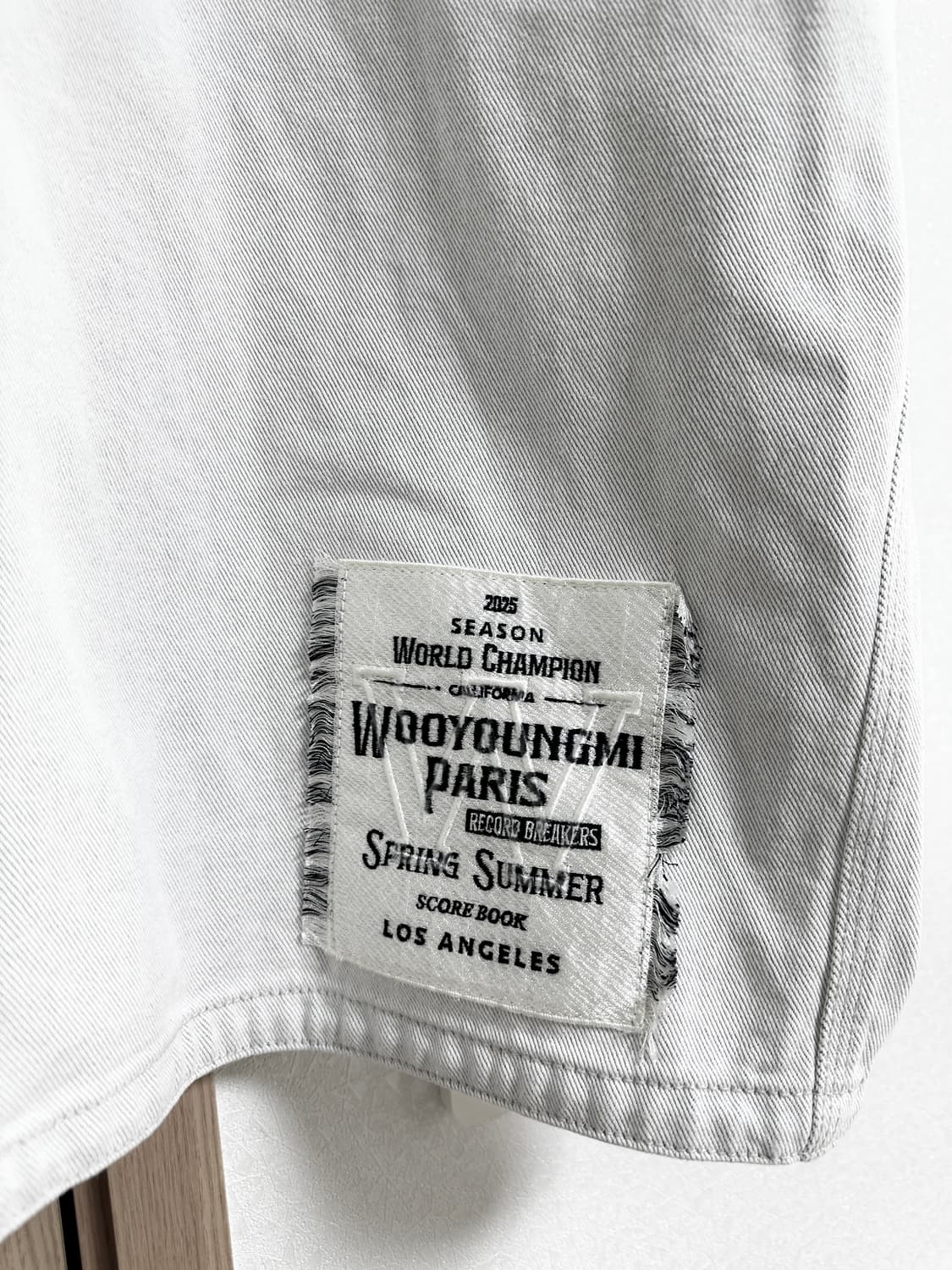 [50] 우영미 25SS 화이트 레더 칼라 데님 코트 상품이미지6