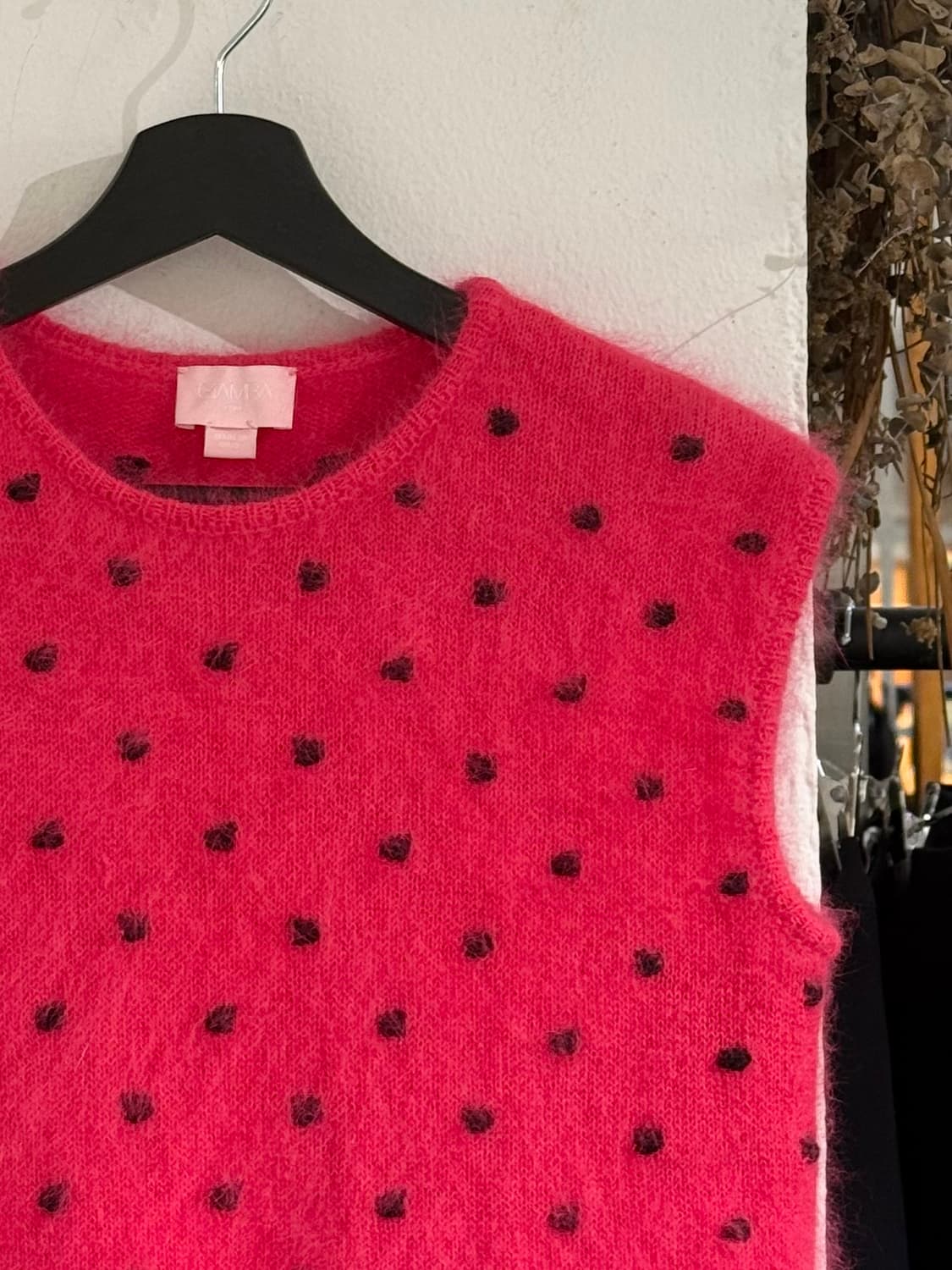 지암바 핑크 도트 앙고라 니트 크롭 베스트 상품이미지3