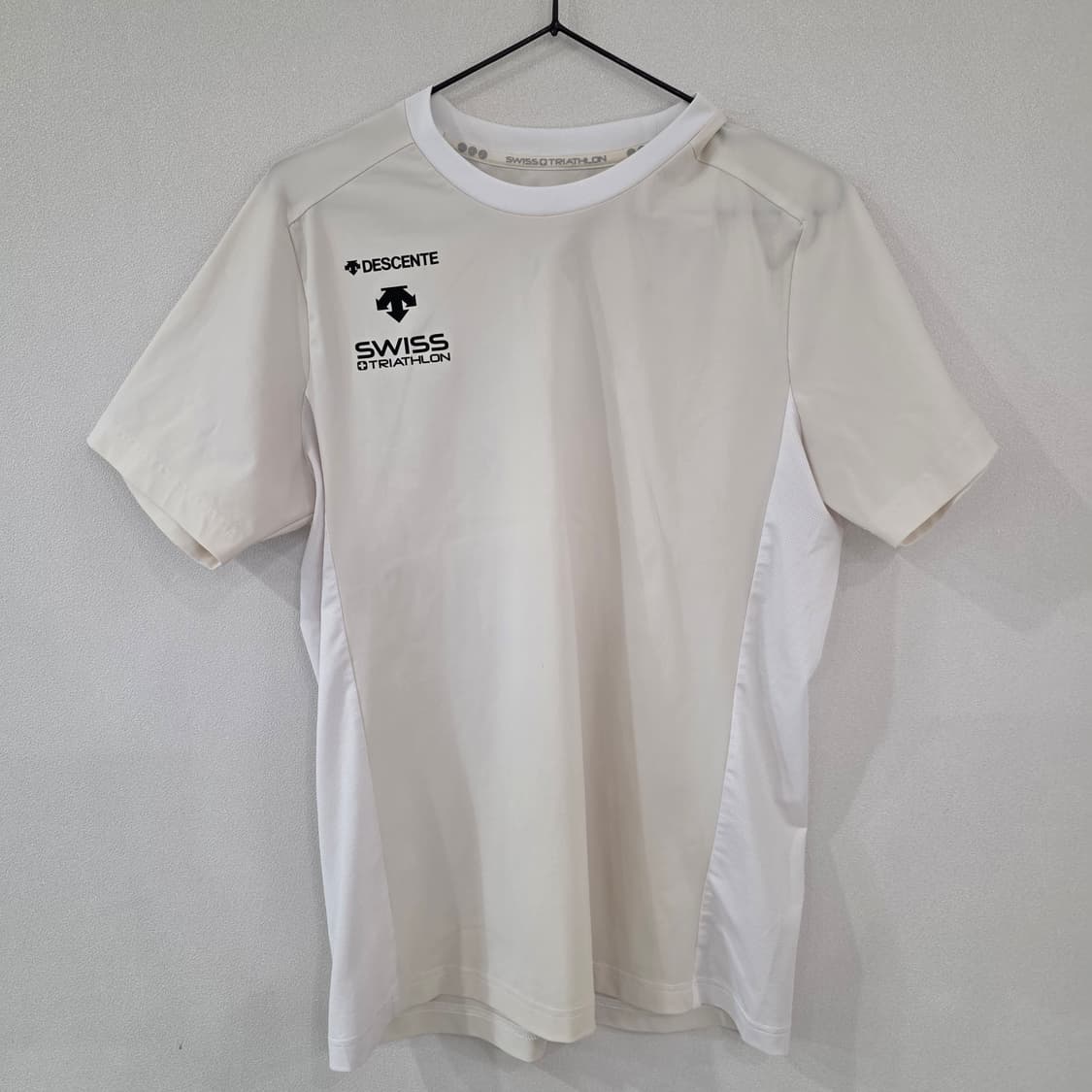 데상트 스위스 트라이애슬론 기능성 반팔티 S 상품이미지1