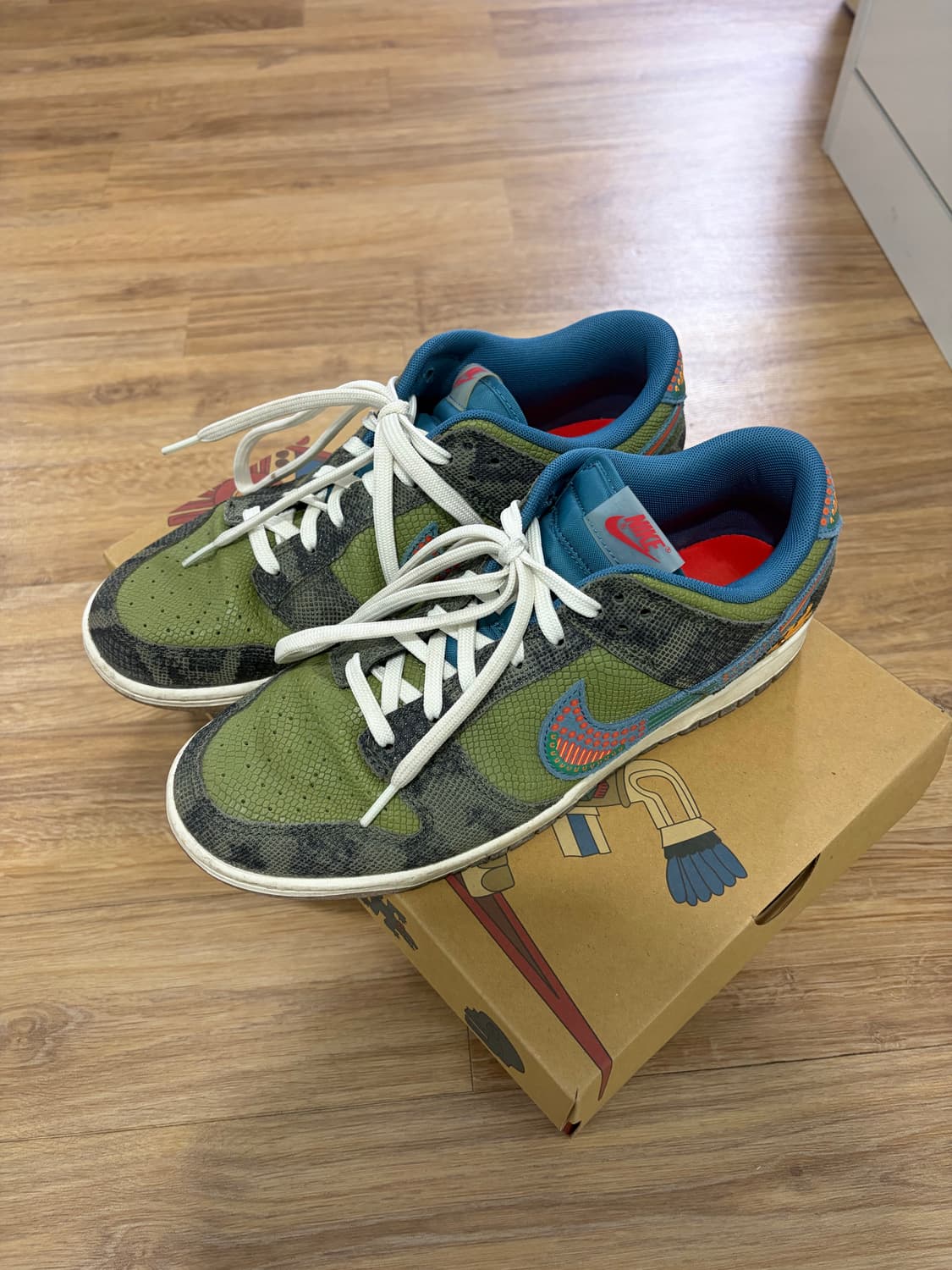 나이키 덩크 로우 시엠프레 파밀리아 280사이즈 상품이미지1