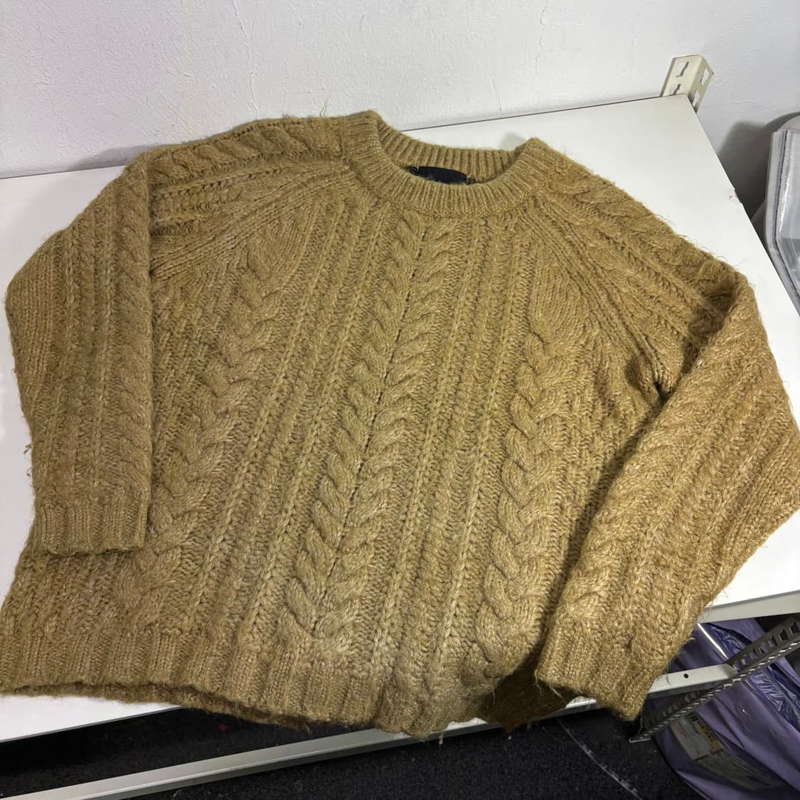 M 버버리 프로섬 베이지 모헤어 꽈배기니트 상품이미지1