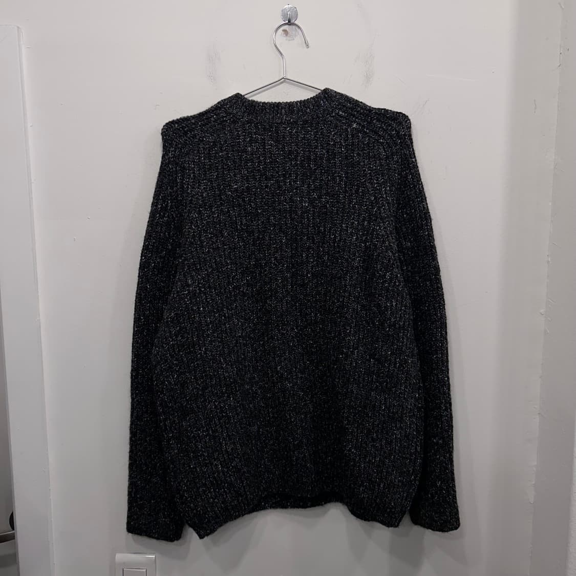 에잇세컨즈 래글런 울 짜임 오버핏 니트 상품이미지5