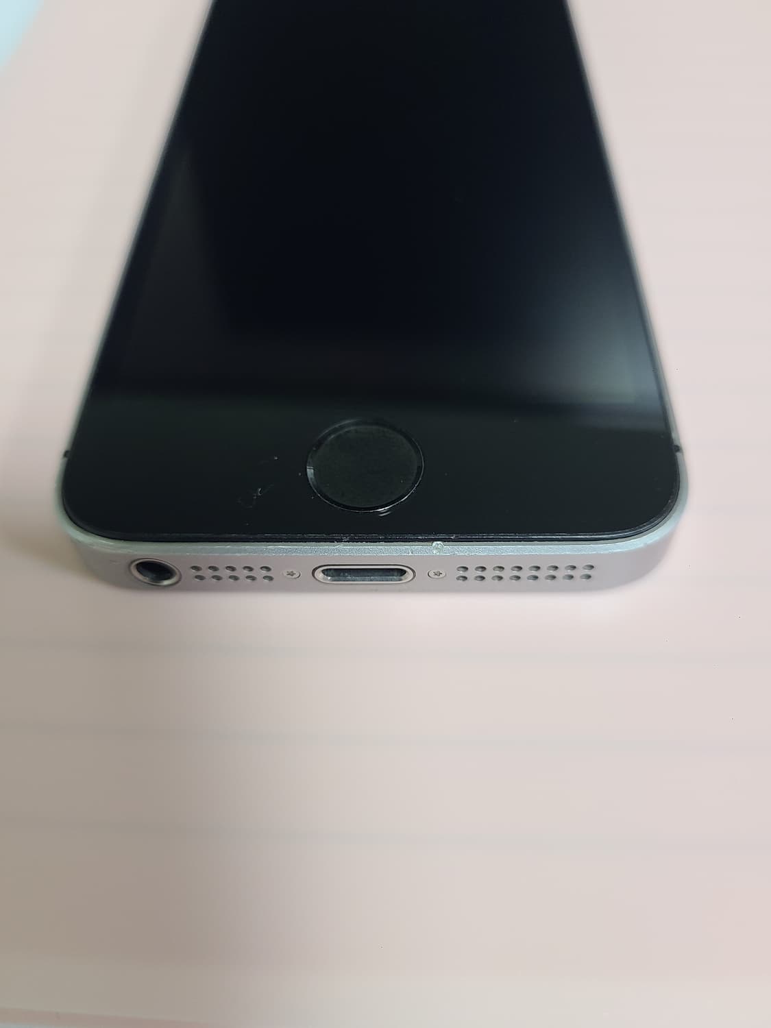 아이폰se 스그 64g 한국판 순정 상품이미지4