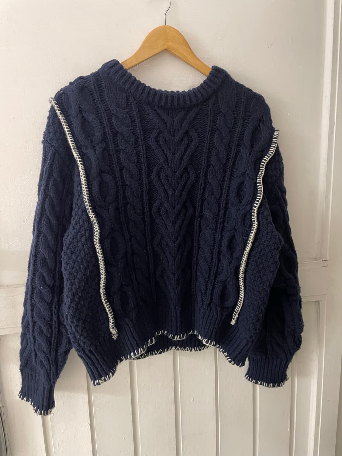 프릭스스토어 꽈배기 스티치 오버핏 니트 상품이미지2