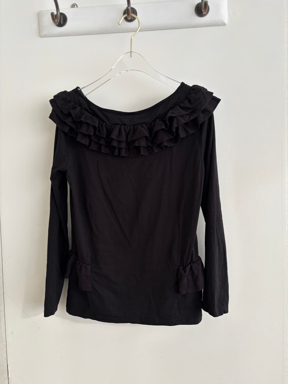 오네갸루 블랙 프릴 티셔츠 상품이미지4