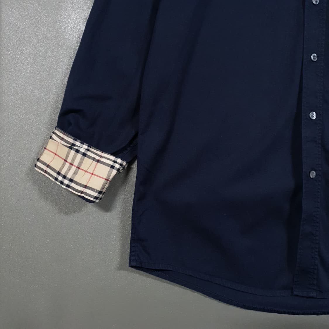 L (100) 버버리 블루라벨 크레스트 포켓 안감 노바체크 셔츠 네이비 상품이미지4