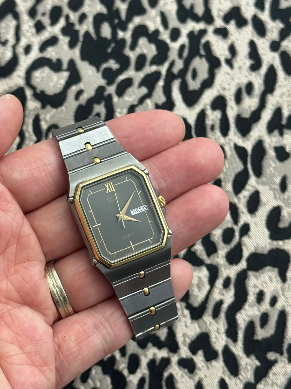 80s 빈티지 세이코 SQ100 스퀘어 초희귀 상품이미지9
