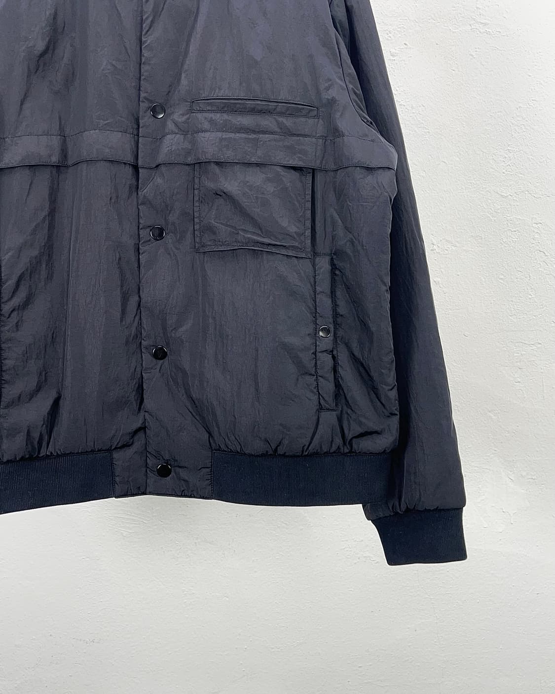 티바이 알렉산더 왕 블랙 나일론 유틸리티 봄버 자켓 상품이미지5