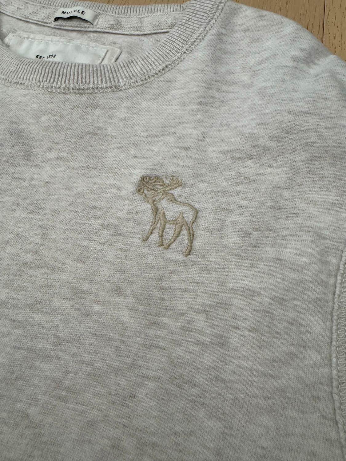 아베크롬비 앤 피치(Abercrombie & Fitch) 롱슬리브 상품이미지3