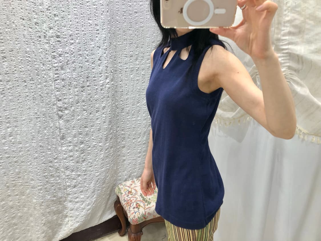 hole detail sleeveless knit 상품이미지5