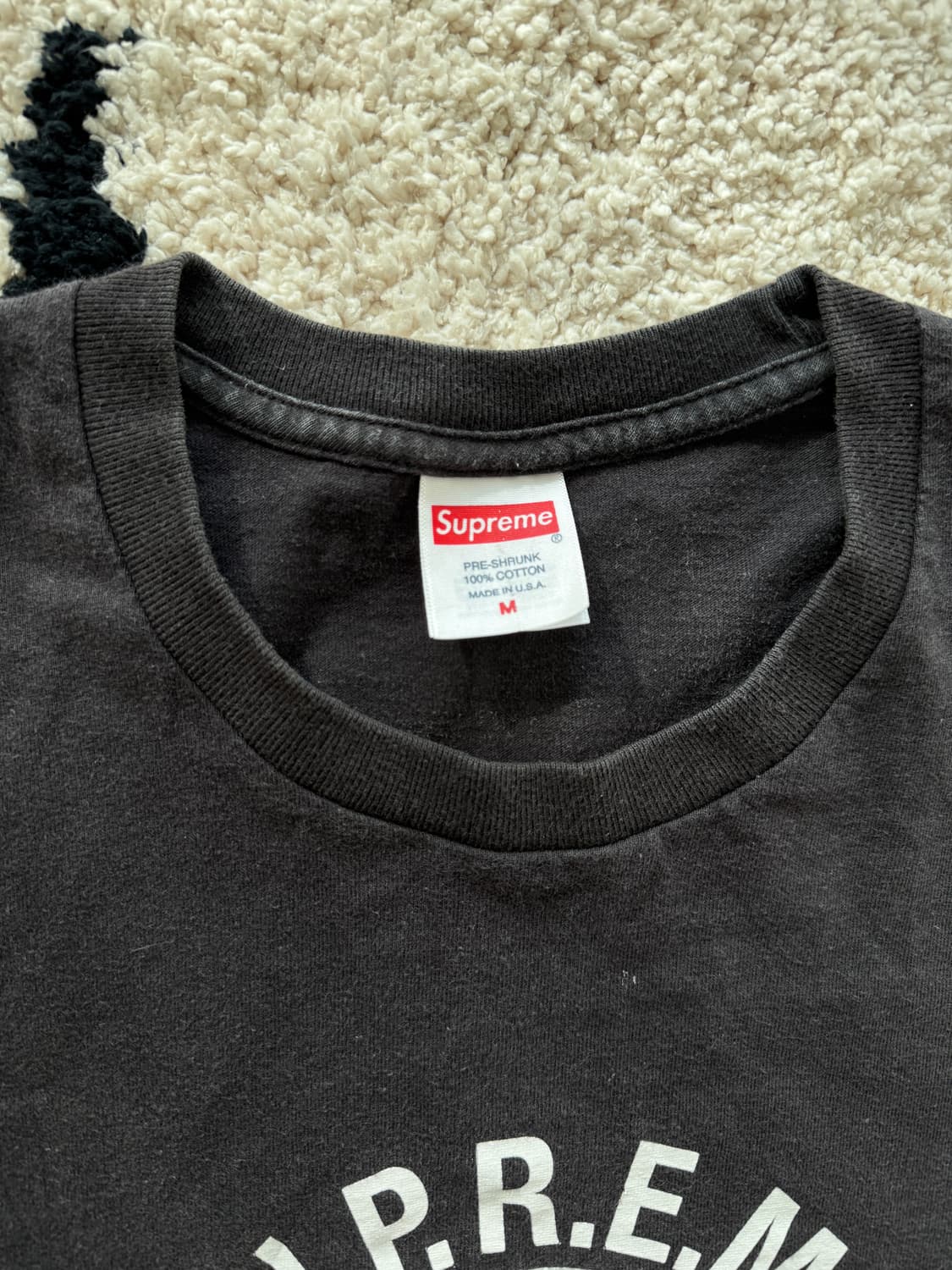 슈프림 반팔 M (총장 65) 상품이미지2