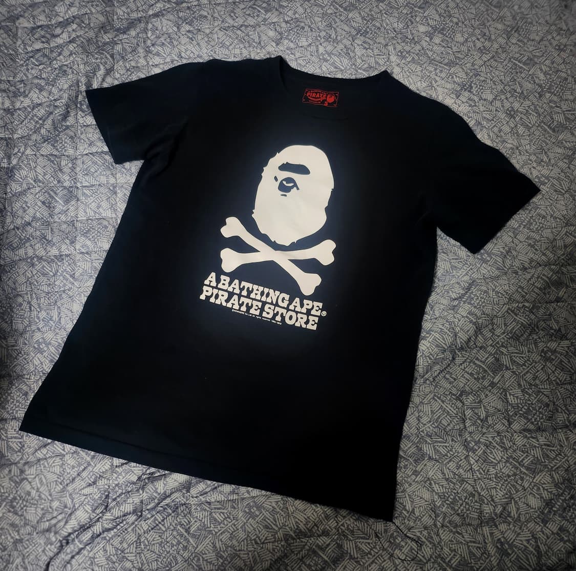 A Bathing Ape 파이럿 스토어 티셔츠 상품이미지2