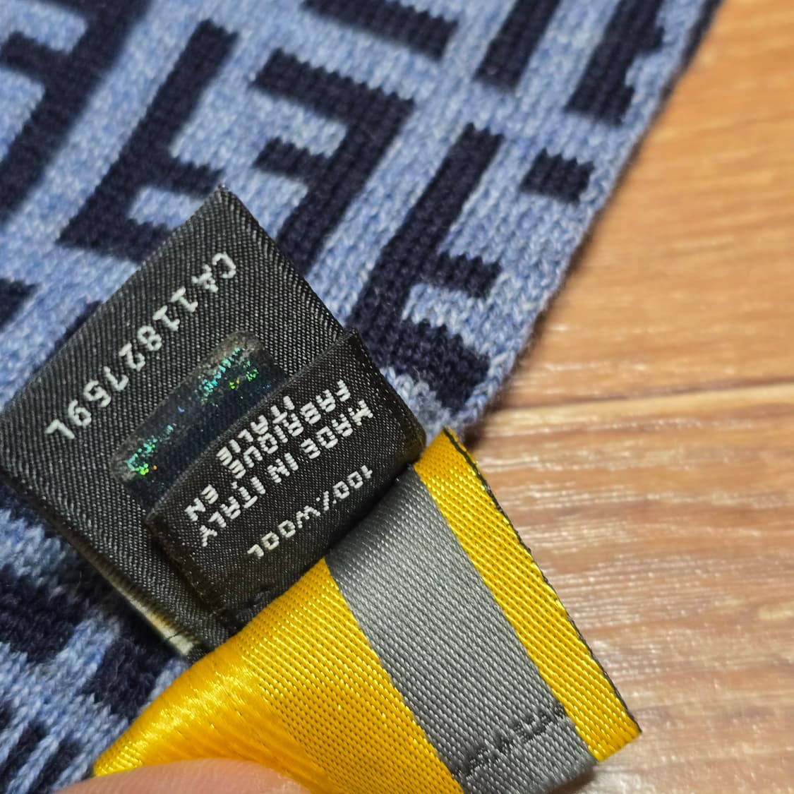 정품 펜디 머플러 상품이미지4