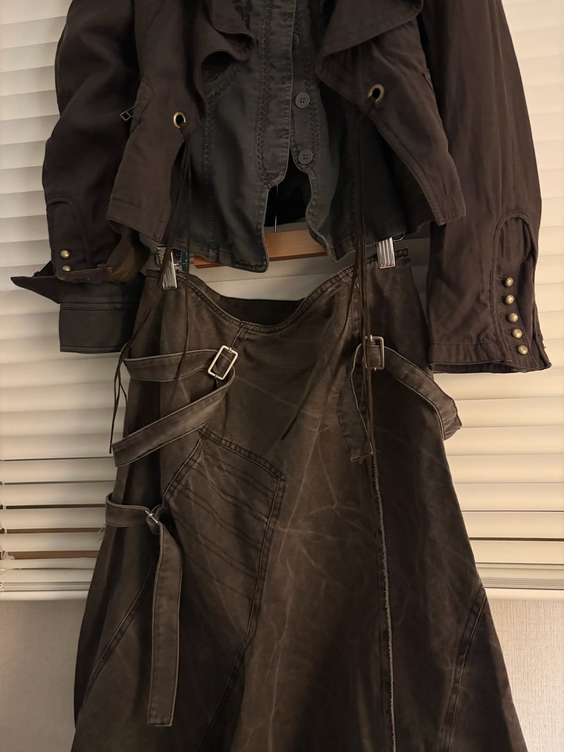 Asymmetric skirt 상품이미지3