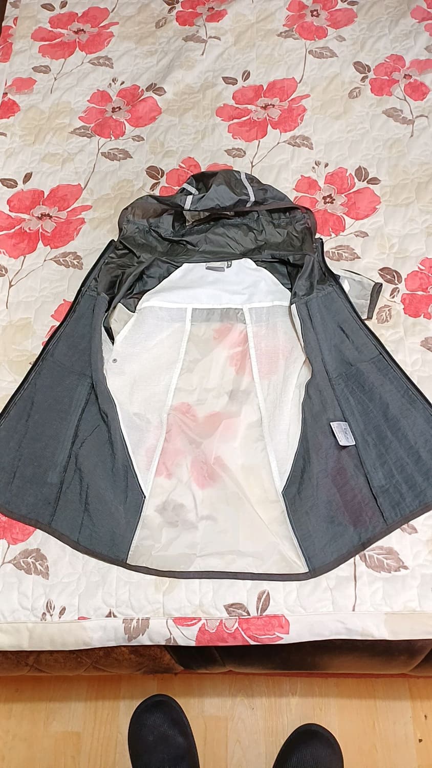 뉴발란스 매우얇은 런닝바람막이 85 여성55 가슴47 기장63 상품이미지4