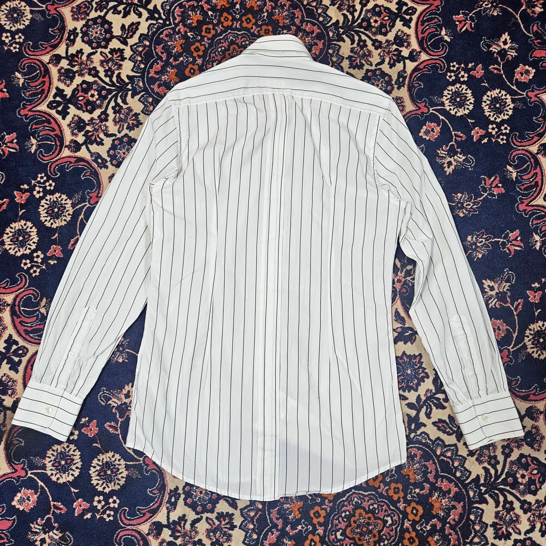 돌체엔가바나 골드 화이트 스트라이프 팔 DG로고 셔츠  상품이미지4