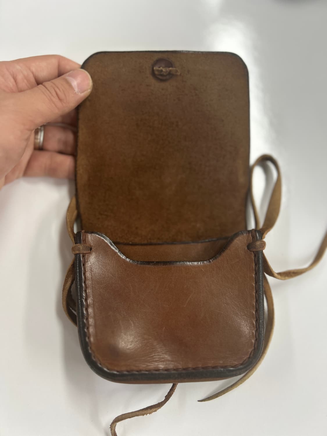 goros 고로스 새들레더 콘초 웨이스트 메디슨백 상품이미지2