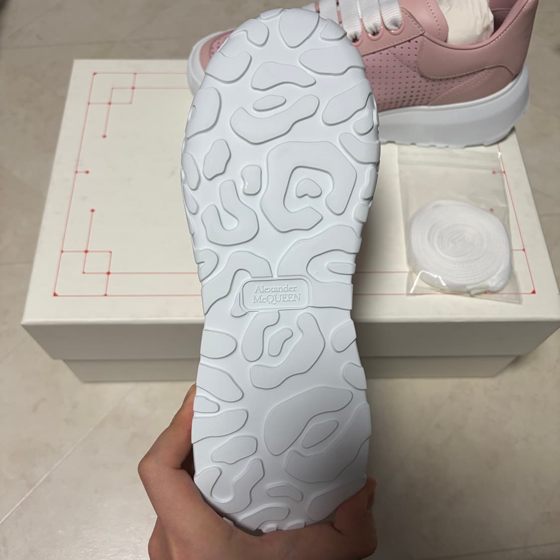 새상품(225)알렉산더맥퀸 코트 트레이너 스니커 핑크 상품이미지4