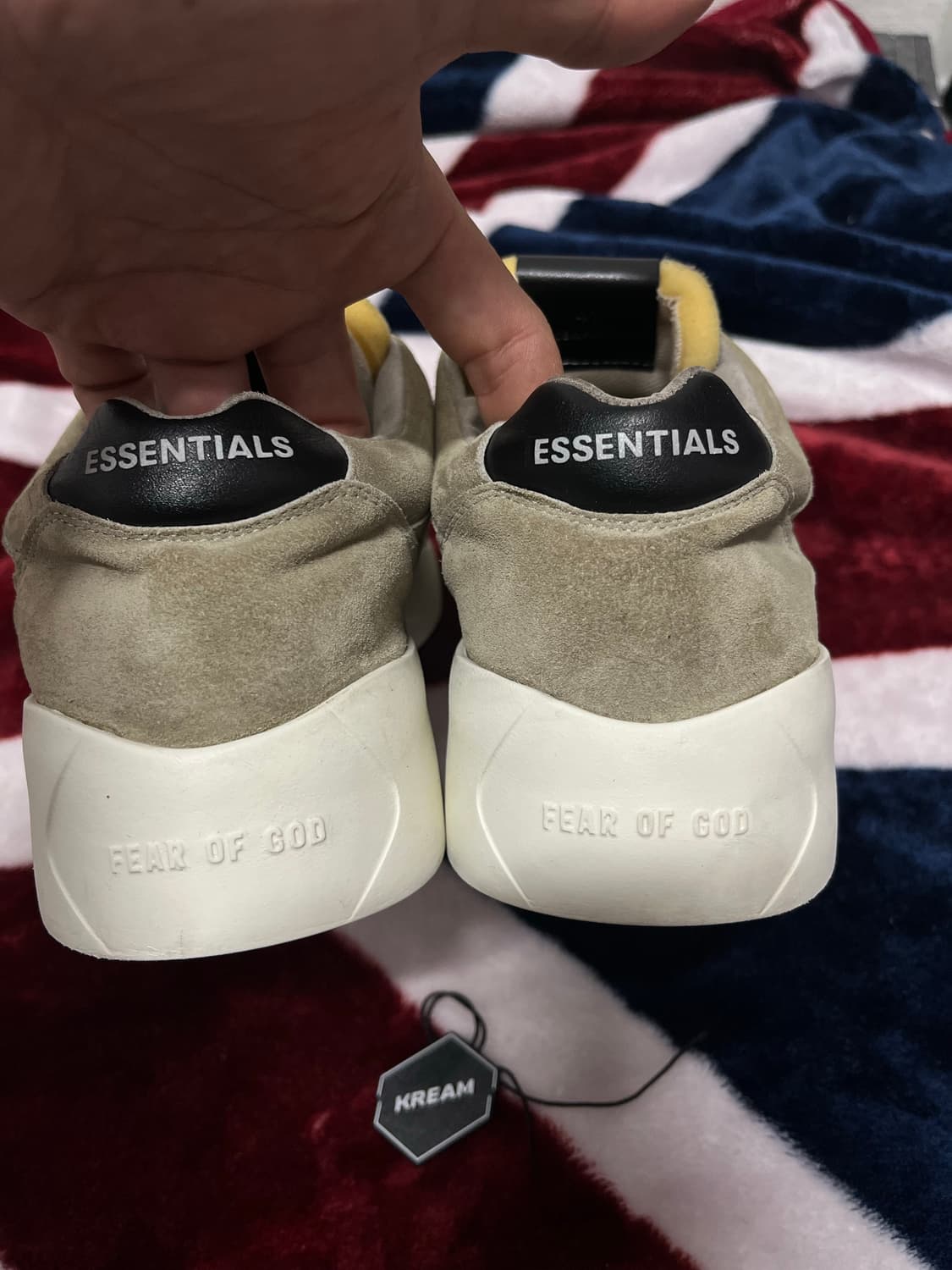 에센셜 피어오브갓 디스턴스 스니커즈 41(270) 상품이미지4