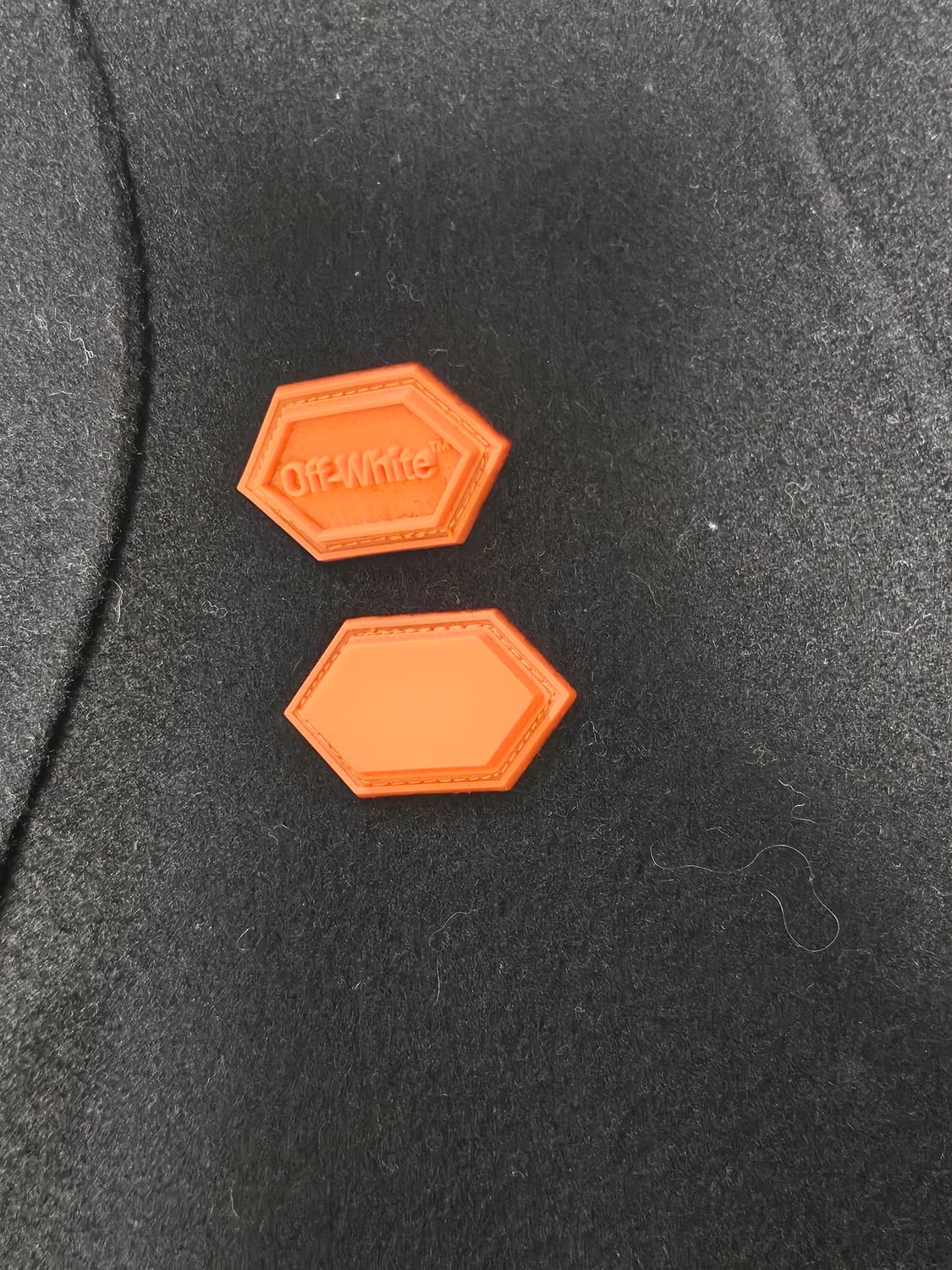 오프화이트 17fw 버질 아블로 패치 울코트 XL 상품이미지3