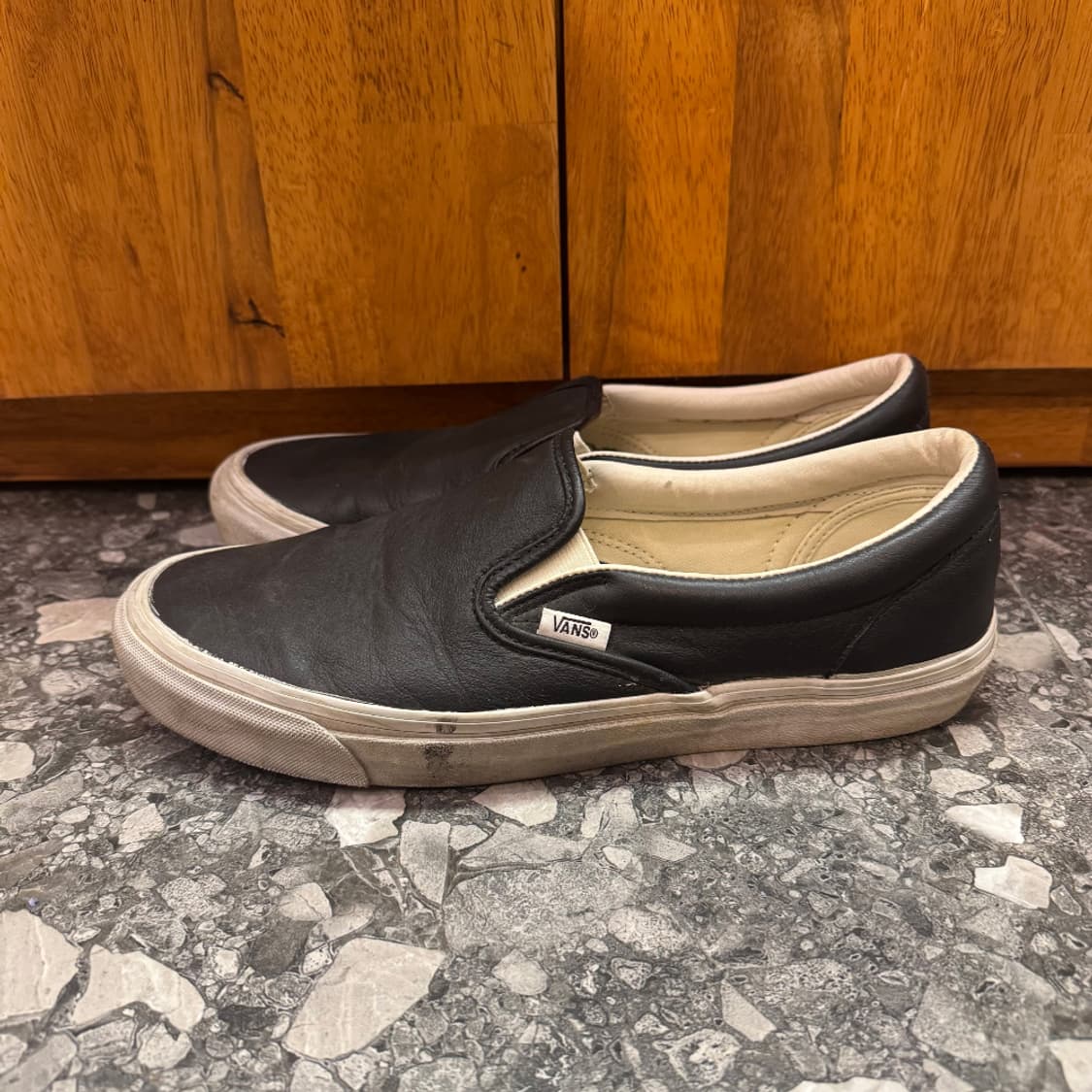 VANS Classic Slip-On Leather Black/White 상품이미지4