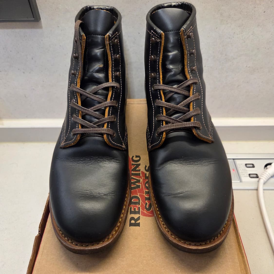 레드윙 9060 10D 상품이미지1