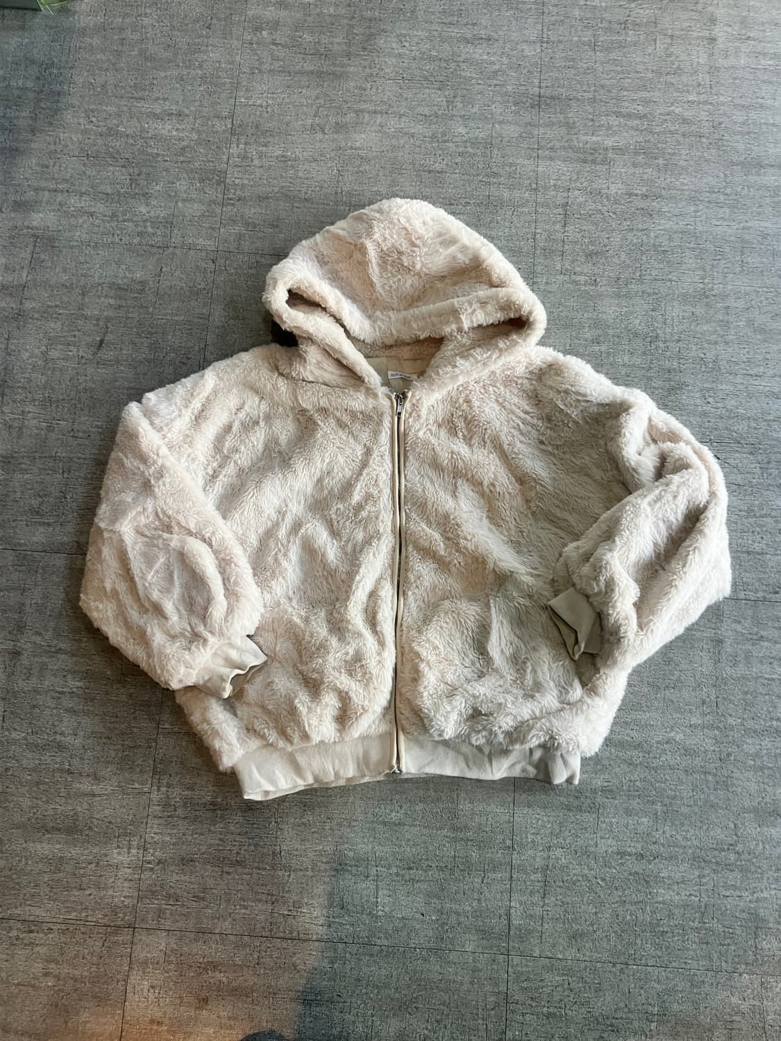 Olivedesolive 하구미너드 아메카지 아방핏 퍼 베어후드집업 상품이미지1