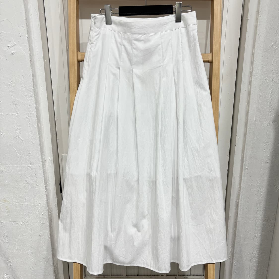 [새상품] 플레어 바스락 여성 롱 스커트 상품이미지1