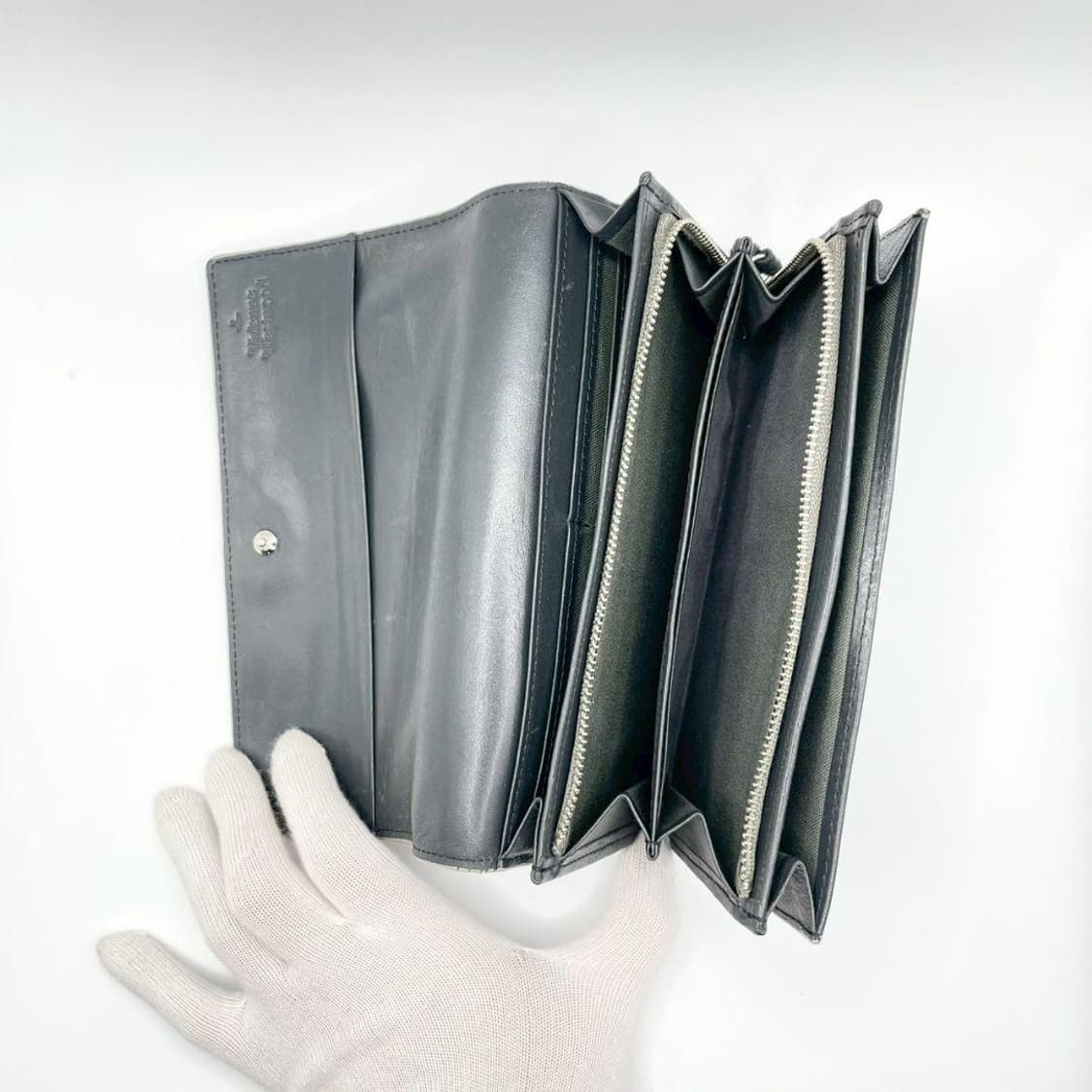 비비안 웨스트우드 x Farrel Nissa 멀티 장지갑 상품이미지10