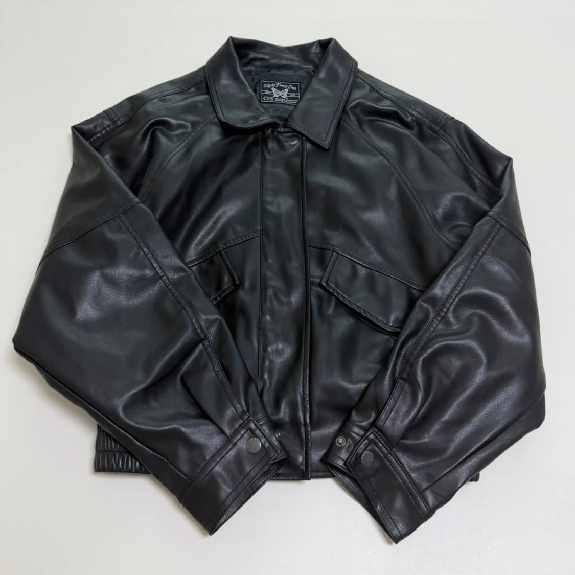 팬시클럽 미니멀 크롭 레더 자켓 상품이미지8